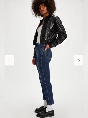 Levi’s Wedgie Straight Jeans